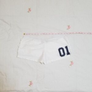 NWOT Lucila Safdie ruffle shorts